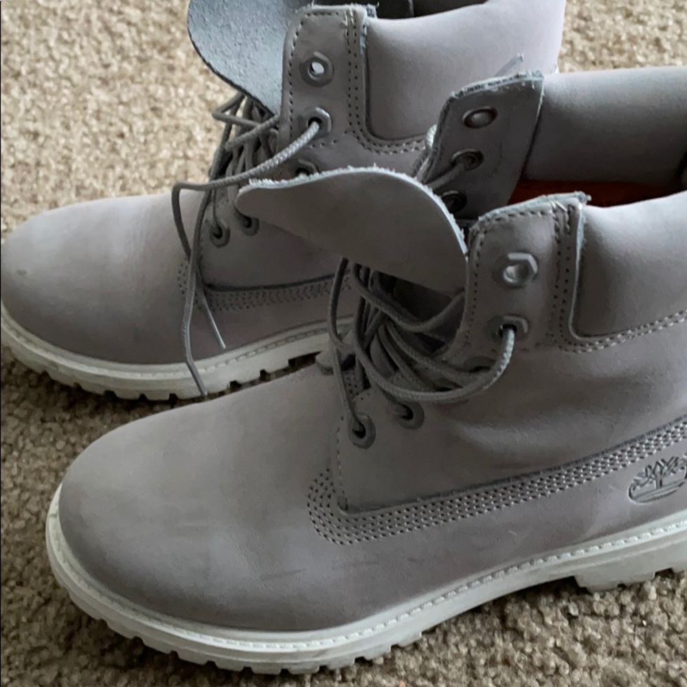Eu39 UK6 women’s med grey timberlands
